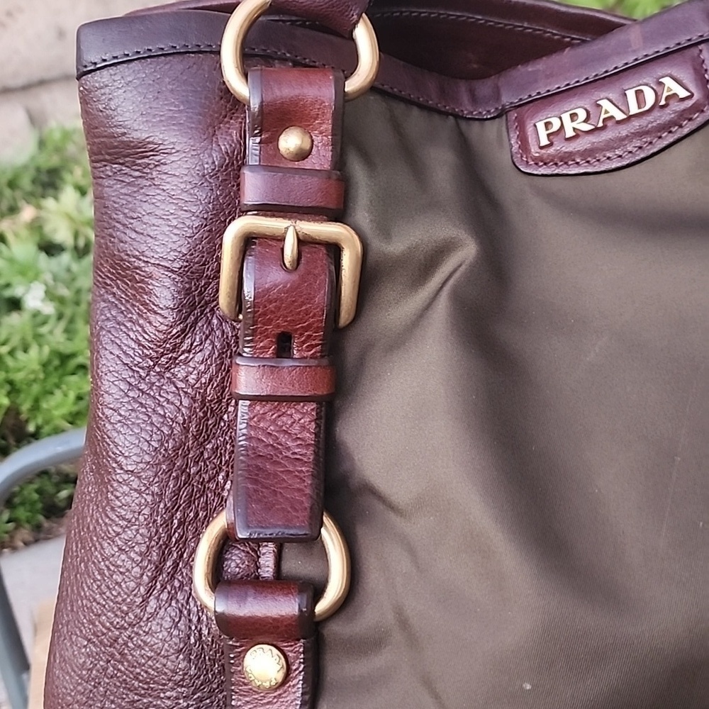 Prada Milano Green Nylon and Brown Leather Hobo Shoulder Bag with Gold hardware - Picture 6 of 16